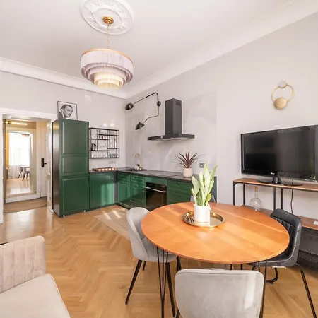 Luxury Marvellous Flat In The Heart Of