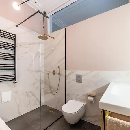 Luxury Marvellous Flat In The Heart Of Apartament
